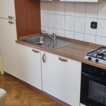 Kerum A Apartman Zára