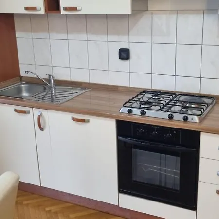 Apartman Kerum A Zára