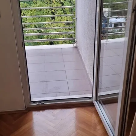 Apartman Kerum A *